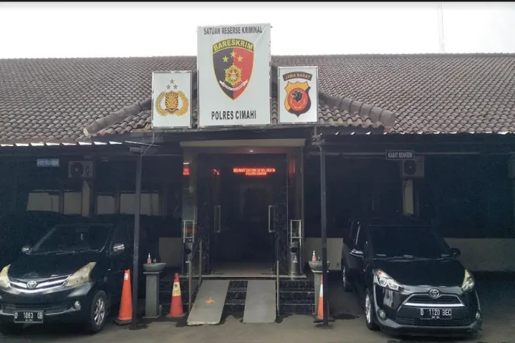 Pelaku Pengeroyokan...