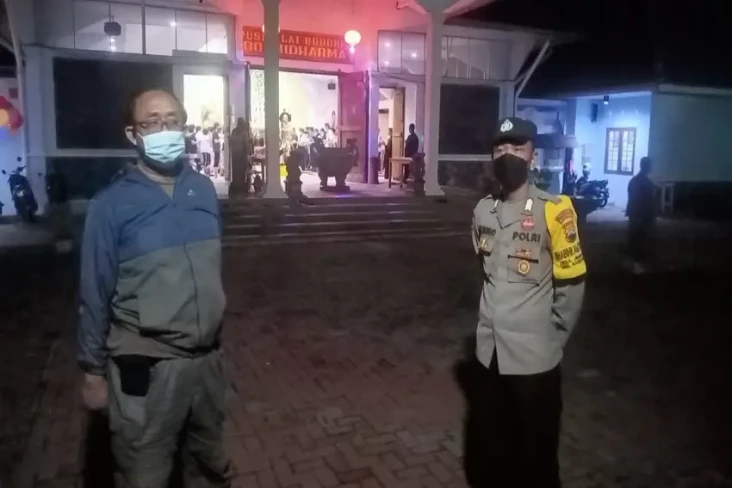 Pengamanan Waisak, 30...