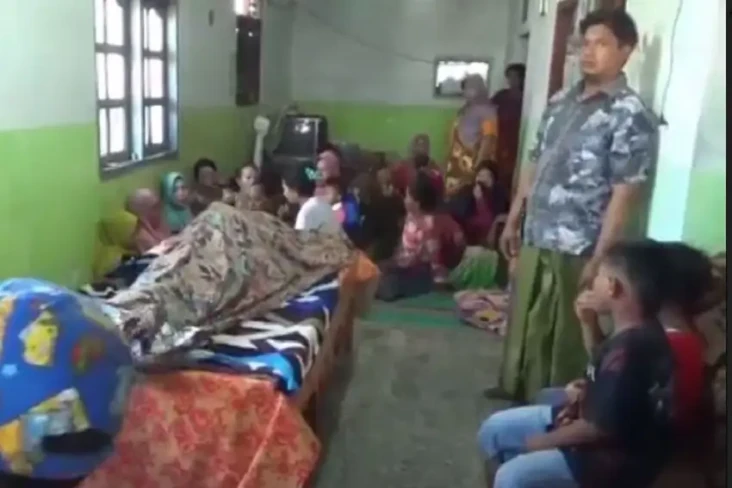 Geger, Warga Lumajang...