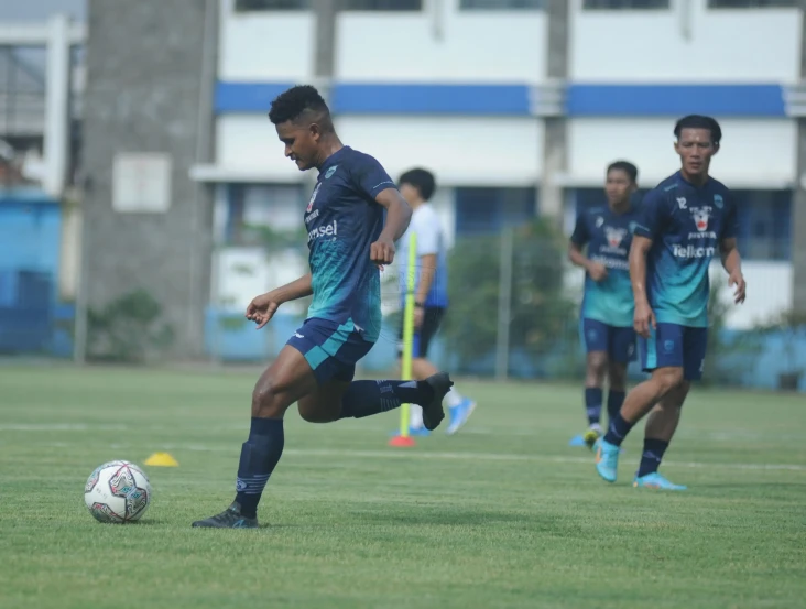 Dapat Kepercayaan Persib...