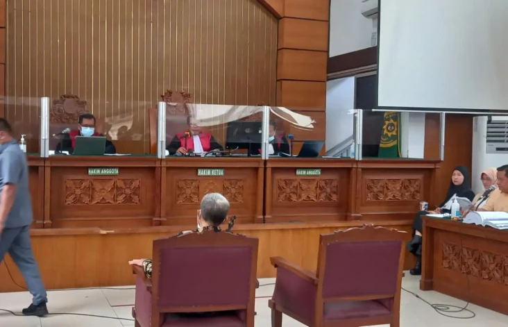 M Kece Beri Kesaksian...