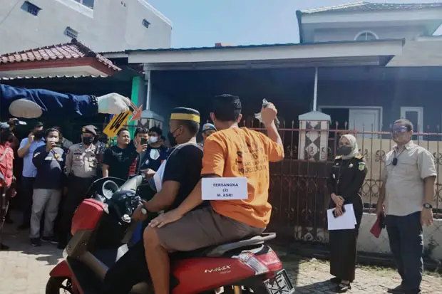 Tersangka Penembakan...