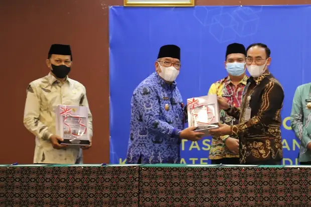 Pemkab HSU Kembali Raih...