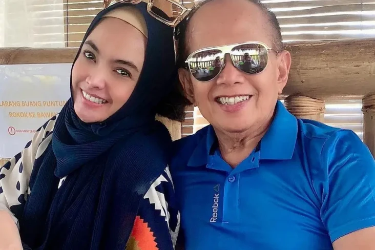 5 Artis Istri Pejabat...