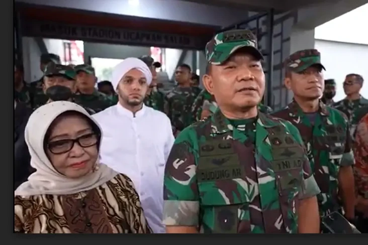 Jenderal TNI Dudung...