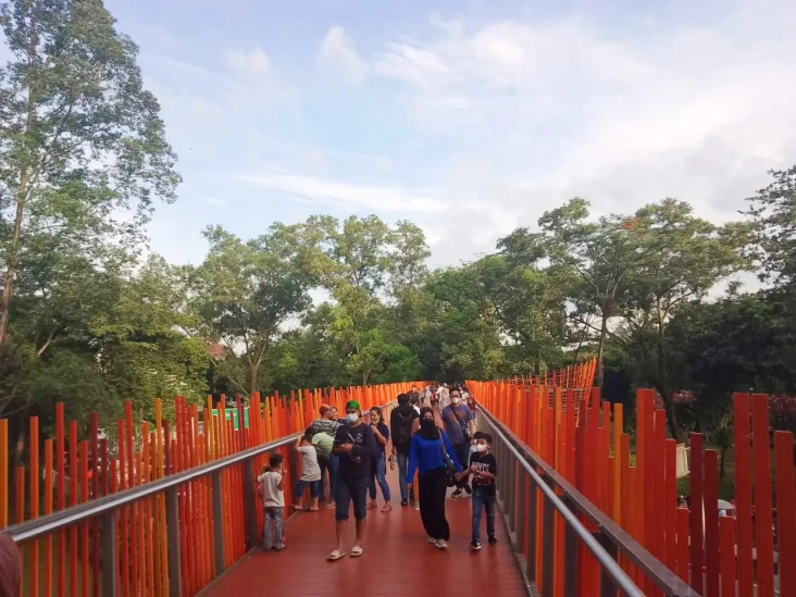 Infinity Link Bridge,...