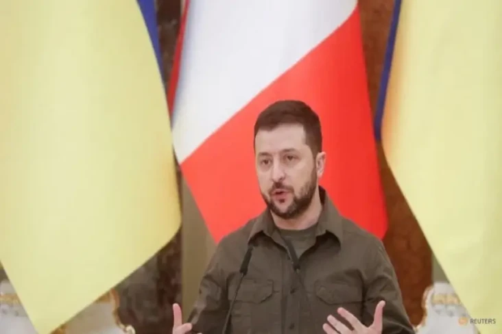 Zelensky Akan Tuntut...