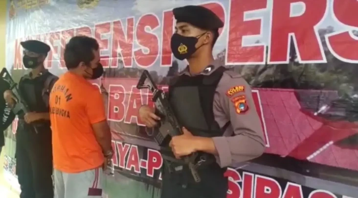 Eks Anggota TNI Diringkus...