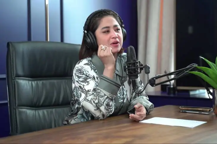 Dewi Perssik Kaget saat...