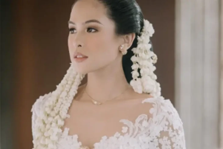 Maudy Ayunda Resmi Menikah,...