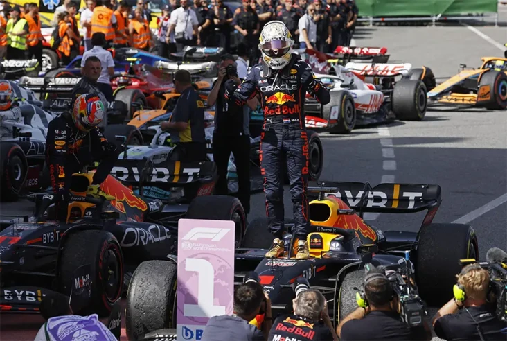 Verstappen Juara Formula...