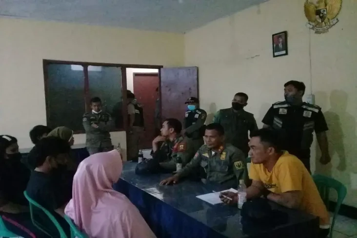 Rumah Kos Jadi Sarang...