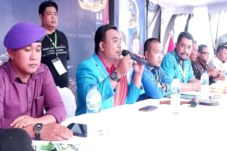 Kongres KNPI Malut Terima...