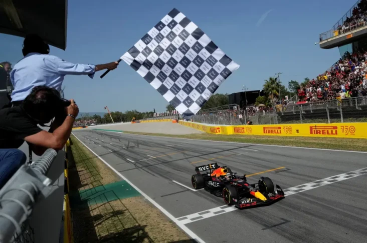 Menangi GP Spanyol,...