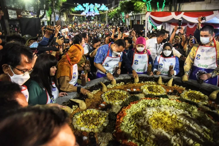 Seru! Festival Rujak...