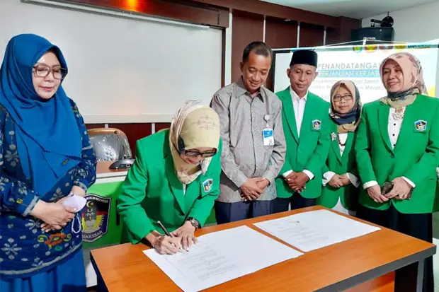 Fakultas Sastra UMI...