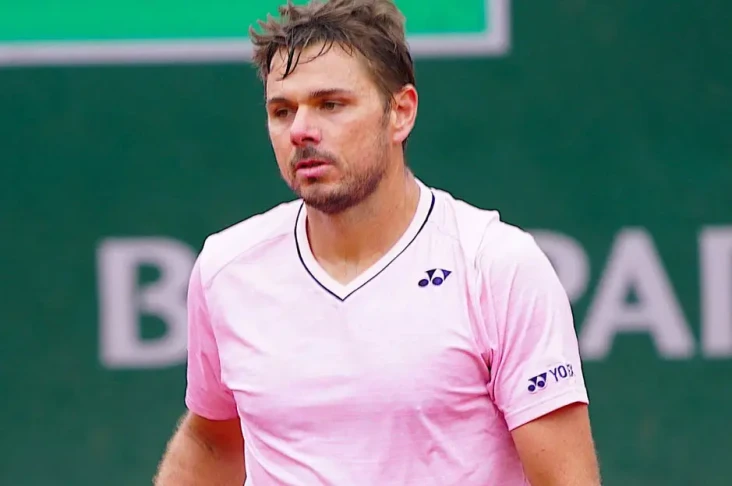 Wawrinka Tertatih Menuju...