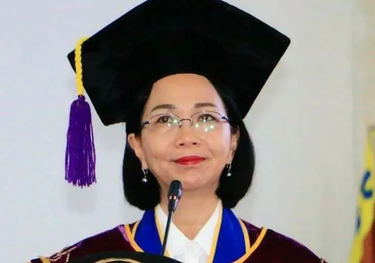 Rektor Unsrat Manado...