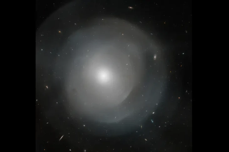 Teleskop Hubble Rekam...