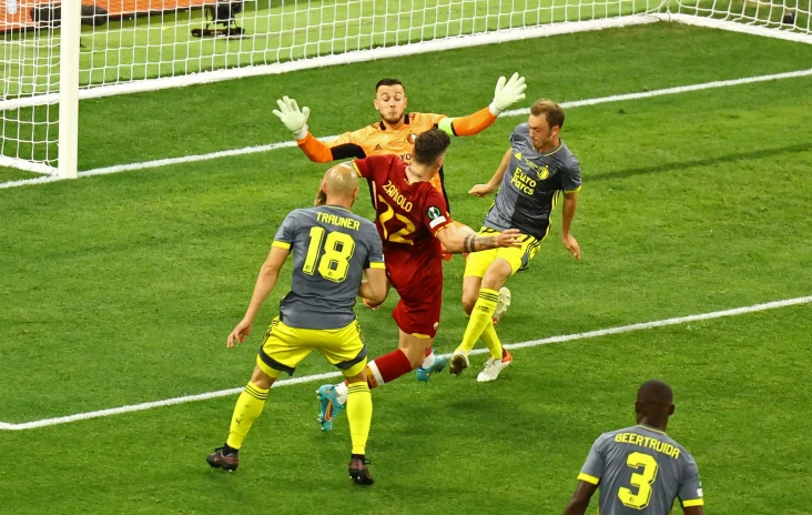 Final Liga Konferensi...