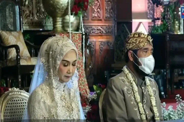 Begini Awal Mula Perkenalan...