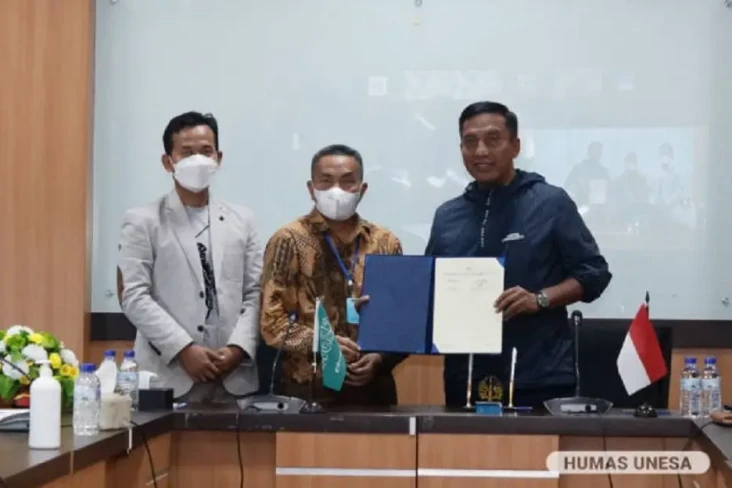 Unesa Terpilih Jadi...