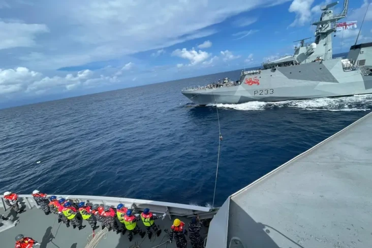 Kapal Perang Indonesia...
