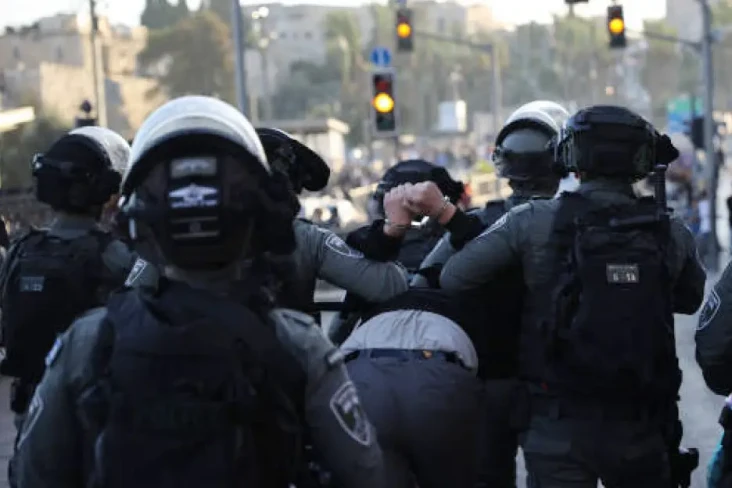 Israel Bersih-bersih...