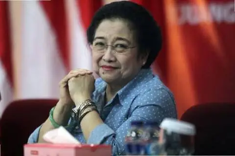 Reaksi Megawati Soal...