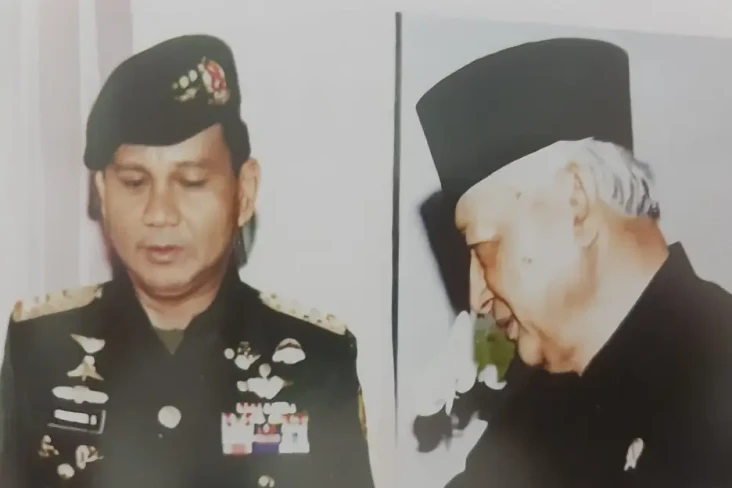 8 Jenderal TNI yang...