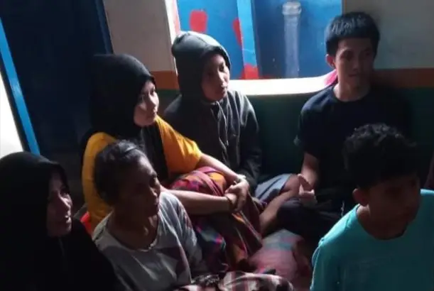 KM Ladang Pertiwi Tenggelam...