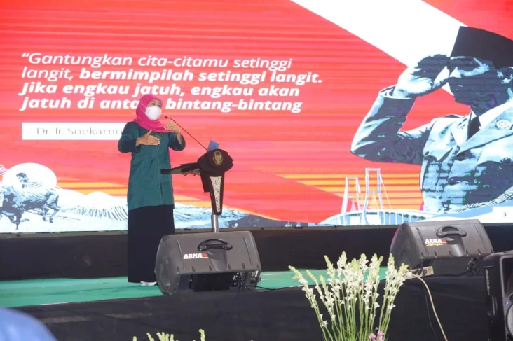 Buka Kongres III Pergunu,...