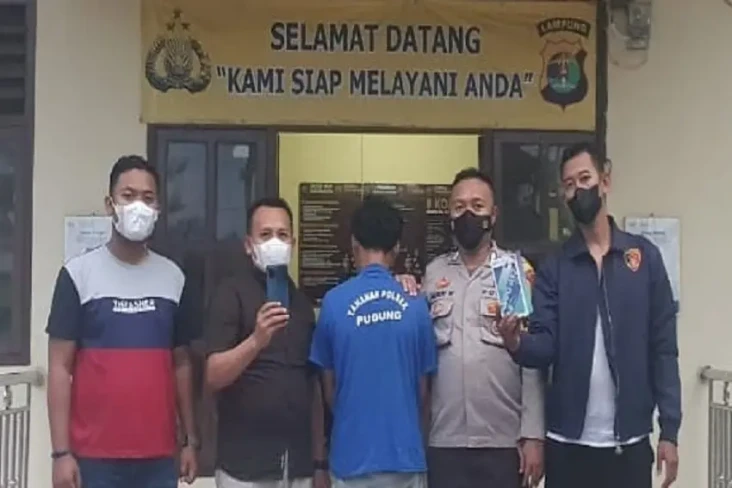 Memalukan, 2 Remaja...