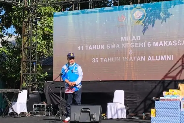 Hadiri Milad IKA SMAN...
