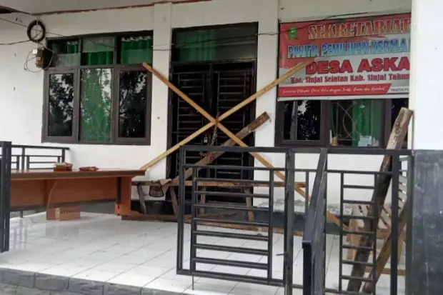 Pelantikan Kepala Desa...