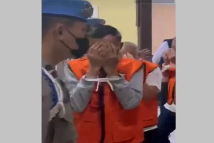 Dugaan Korupsi Pengadaan...