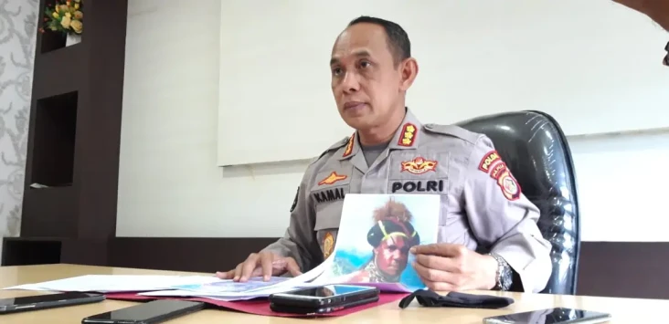 Polisi Tembak Mati Anggota...