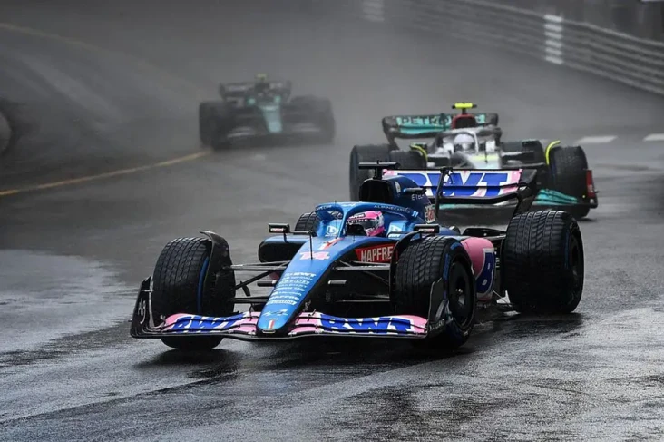Halangi Lewis Hamilton,...