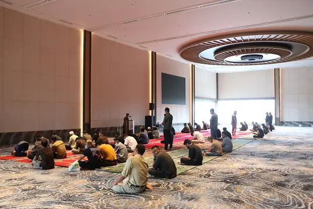 The Rinra Hotel Hadirkan...