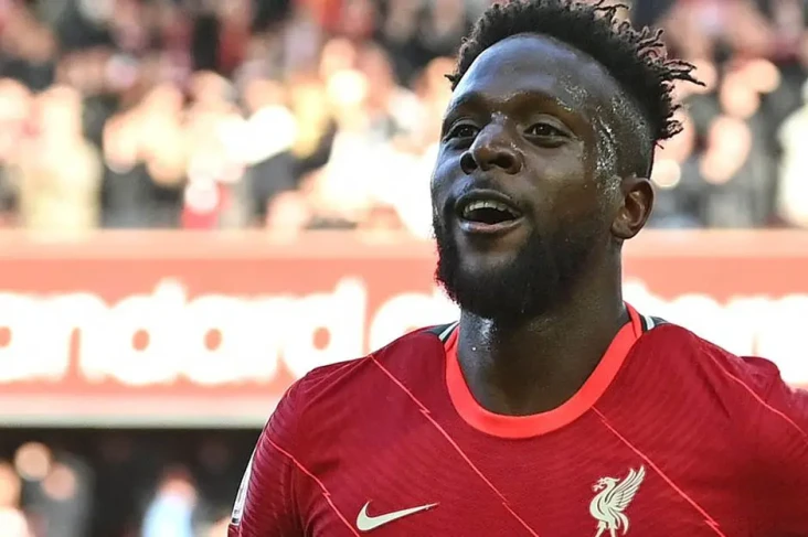 Pamitan dengan Liverpool,...