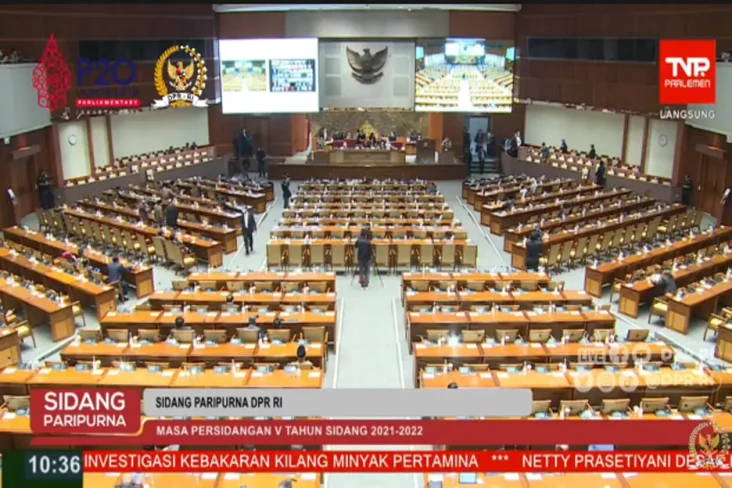 DPR Hentikan Pembahasan...