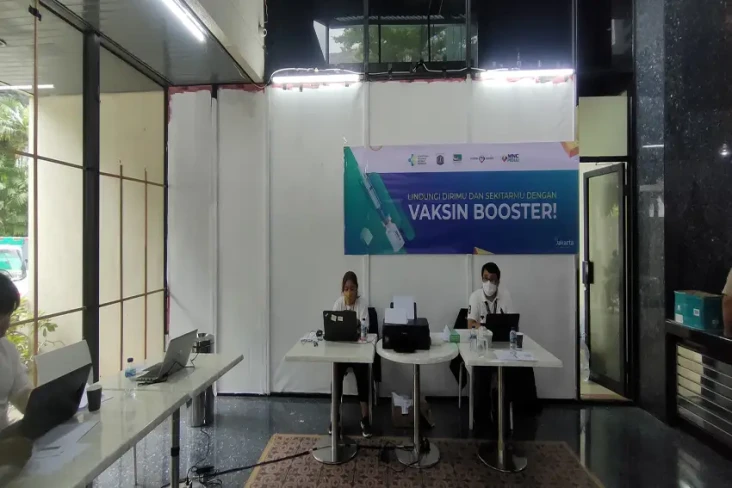 MNC Peduli Gelar Vaksinasi...