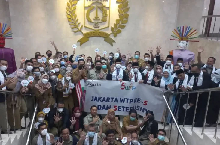 Pemprov DKI Kembali...