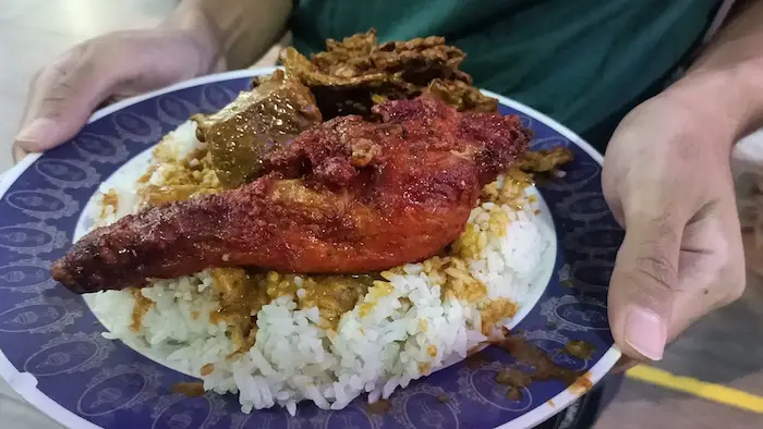 Lezatnya Nasi Kandar,...