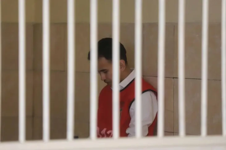Dituntut 8 Tahun Penjara,...