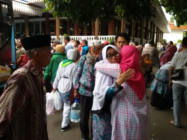Ribuan Calon Jamaah...