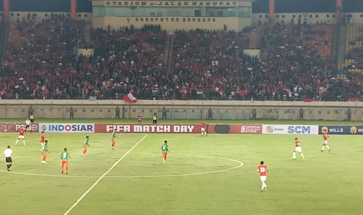 Timnas Indonesia vs...