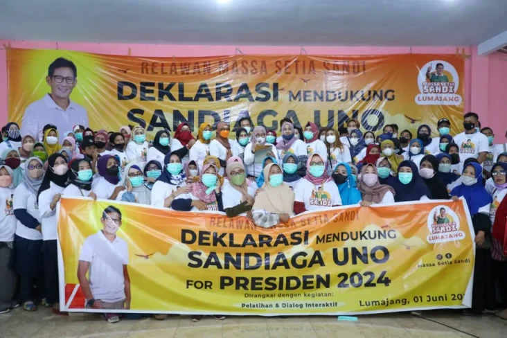 Relawan Sandiaga Uno...