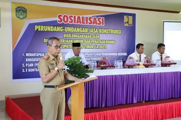 Sekda Lutim Sambut Baik...