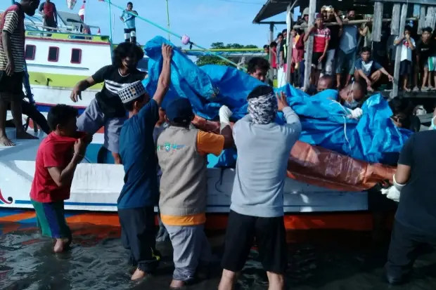 Nelayan Temukan Satu...